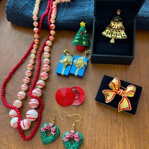 Vintage Holiday Jewelry & Accessories BUNDLED